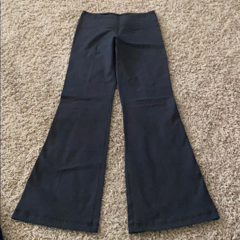 Women’s Lululemon Grey Yoga Pants